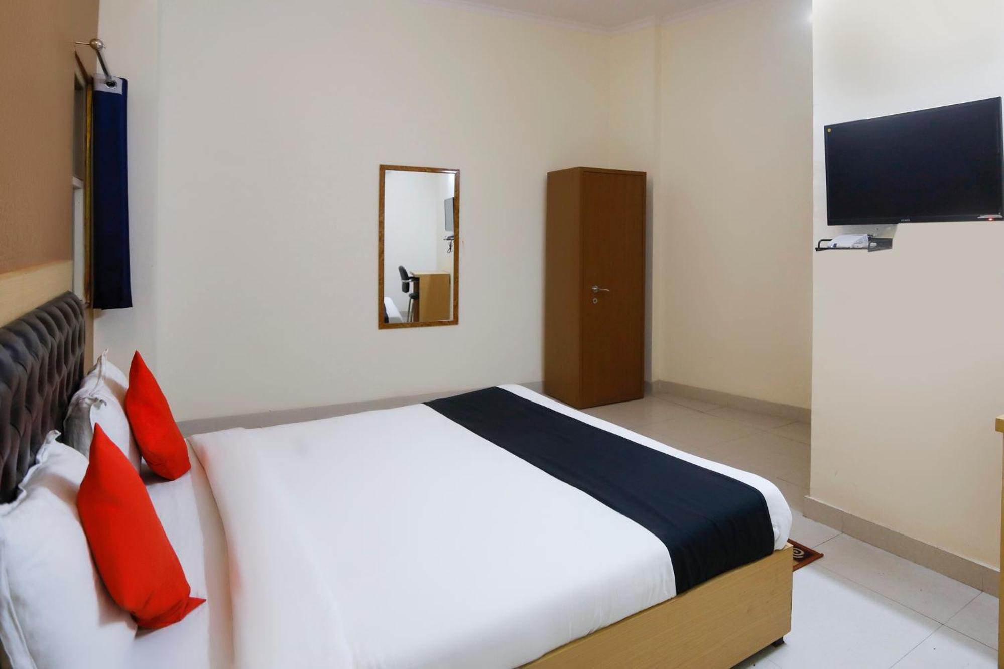 Diamond Imperial Hotel Noida Eksteriør billede